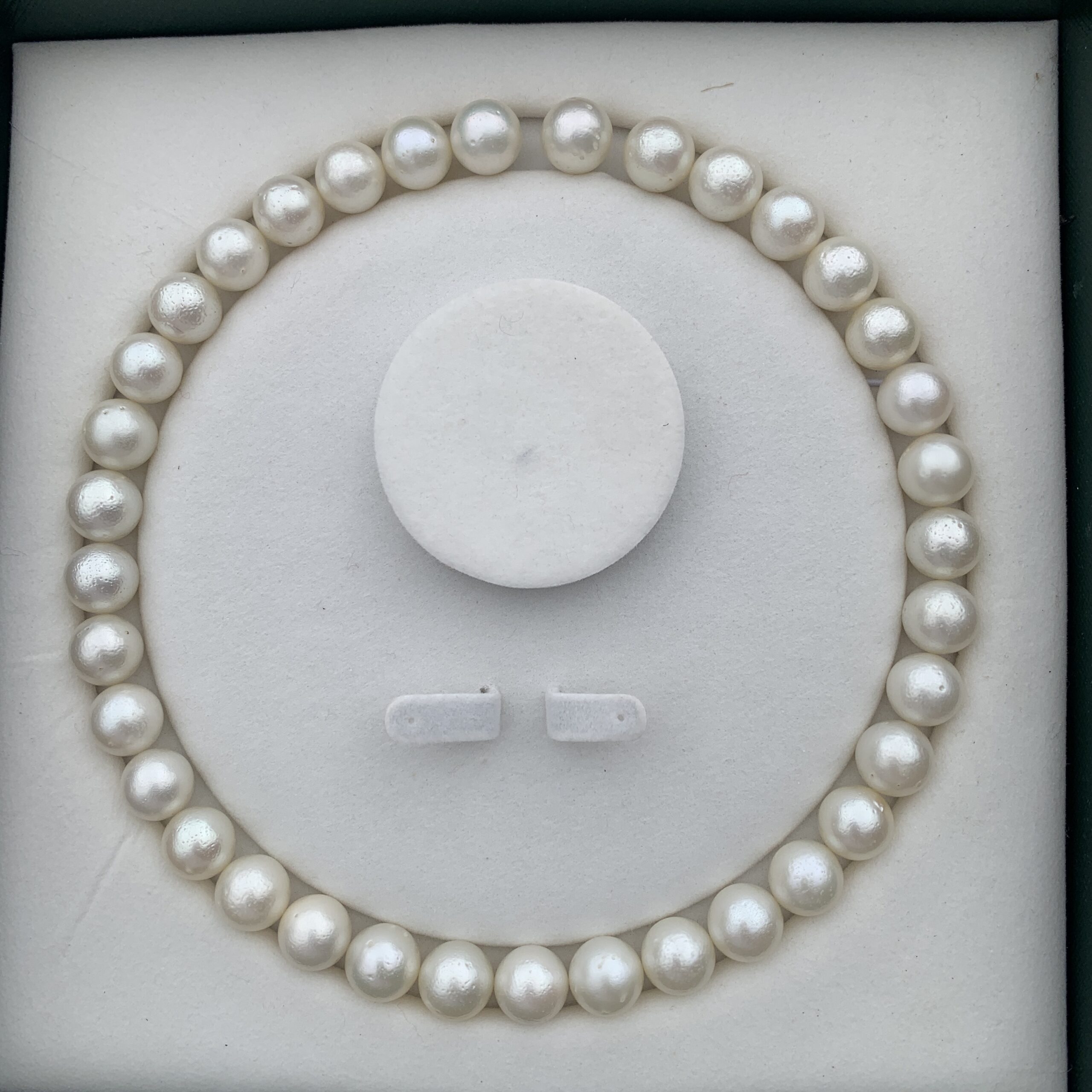 White South Sea Pearl Necklace 2